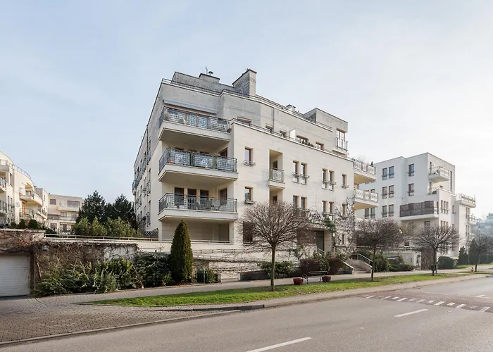 Royal Wilanow Spacious Apartment